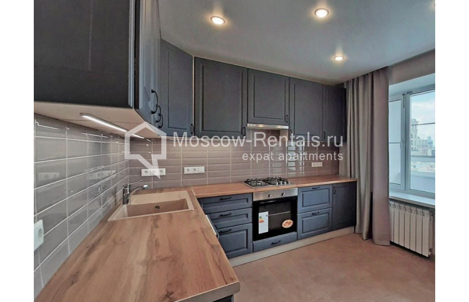 Photo #2 4-room (3 BR) apartment for <a href="http://moscow-rentals.ru/en/articles/long-term-rent" target="_blank">a long-term</a> rent
 in Russia, Moscow, B. Kozikhinskyi lane, 27С2