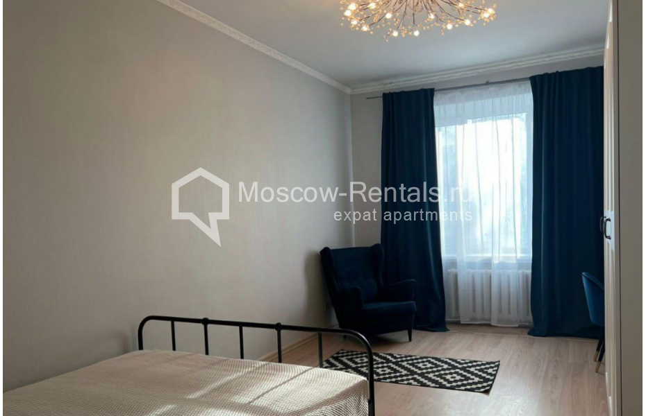 Photo #3 3-room (2 BR) apartment for <a href="http://moscow-rentals.ru/en/articles/long-term-rent" target="_blank">a long-term</a> rent
 in Russia, Moscow, Obolenskyi lane, 7