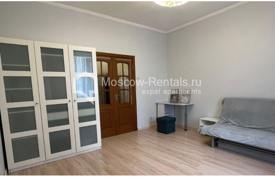 Photo #1 3-room (2 BR) apartment for <a href="http://moscow-rentals.ru/en/articles/long-term-rent" target="_blank">a long-term</a> rent
 in Russia, Moscow, Obolenskyi lane, 7