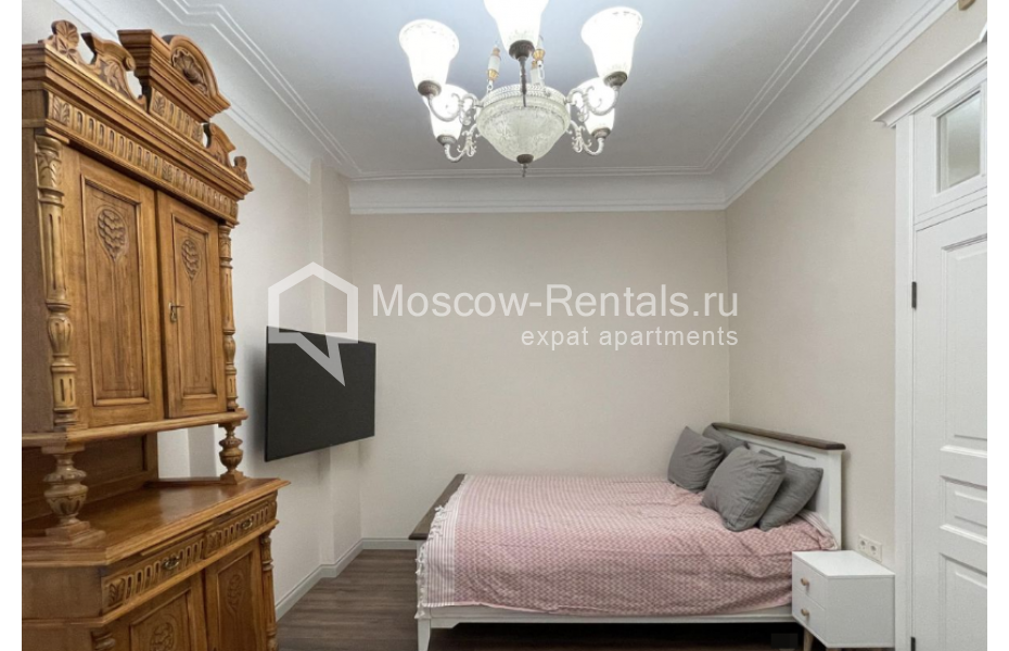 Photo #5 2-room (1 BR) apartment for <a href="http://moscow-rentals.ru/en/articles/long-term-rent" target="_blank">a long-term</a> rent
 in Russia, Moscow, B. Tatarskaya str, 3
