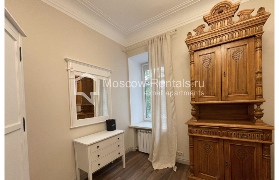 Photo #13 2-room (1 BR) apartment for <a href="http://moscow-rentals.ru/en/articles/long-term-rent" target="_blank">a long-term</a> rent
 in Russia, Moscow, B. Tatarskaya str, 3