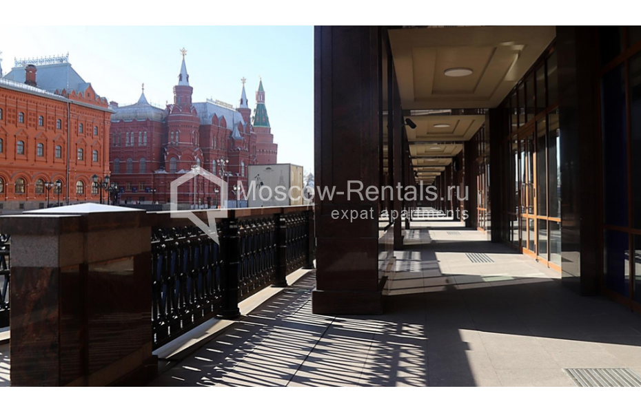Photo #18 3-room (2 BR) apartment for <a href="http://moscow-rentals.ru/en/articles/long-term-rent" target="_blank">a long-term</a> rent
 in Russia, Moscow, Okhotnyi Ryad, 2