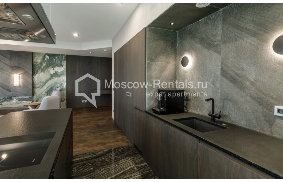 Photo #4 3-room (2 BR) apartment for <a href="http://moscow-rentals.ru/en/articles/long-term-rent" target="_blank">a long-term</a> rent
 in Russia, Moscow, 1st Krasnogvardeiskyi proezd, 15