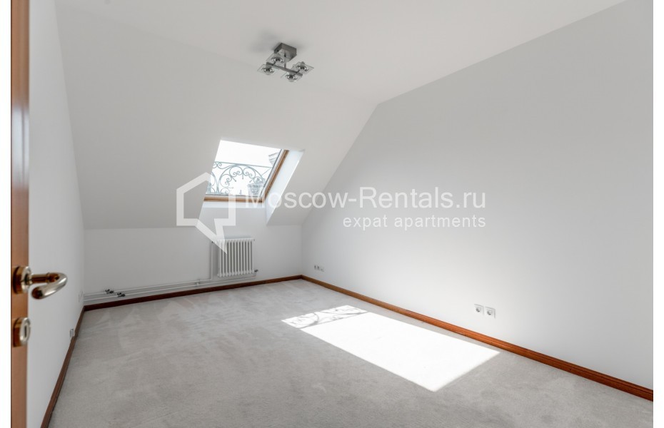 Photo #8 4-room (3 BR) apartment for <a href="http://moscow-rentals.ru/en/articles/long-term-rent" target="_blank">a long-term</a> rent
 in Russia, Moscow, Tsvetnoi blv, 16/1