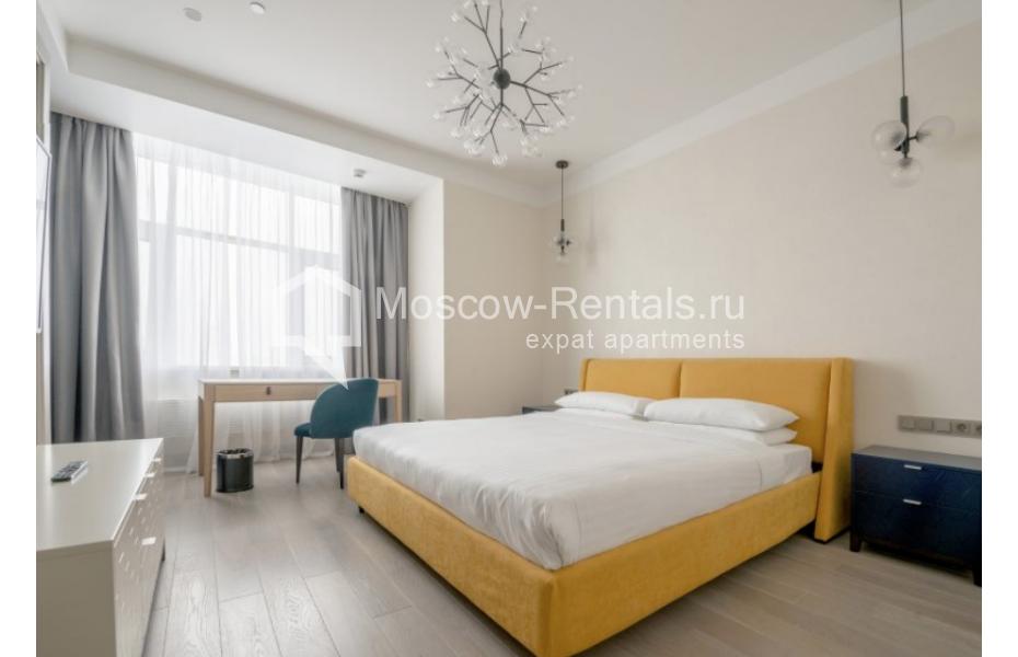 Photo #7 3-room (2 BR) apartment for <a href="http://moscow-rentals.ru/en/articles/long-term-rent" target="_blank">a long-term</a> rent
 in Russia, Moscow, New Arbat str, 32