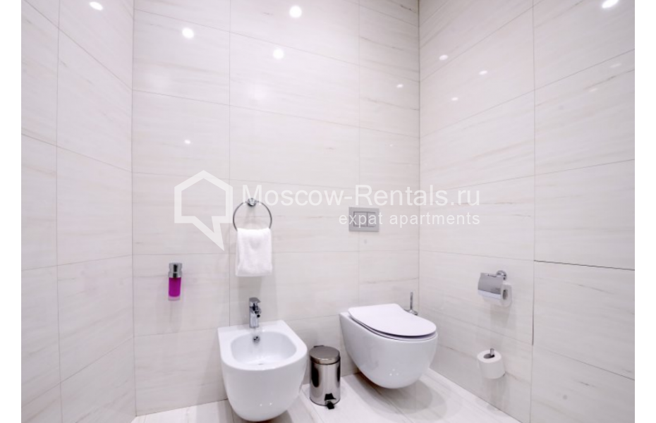 Photo #17 3-room (2 BR) apartment for <a href="http://moscow-rentals.ru/en/articles/long-term-rent" target="_blank">a long-term</a> rent
 in Russia, Moscow, New Arbat str, 32