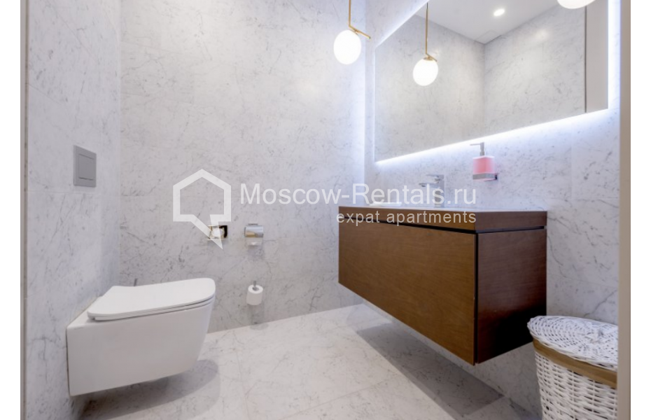 Photo #21 3-room (2 BR) apartment for <a href="http://moscow-rentals.ru/en/articles/long-term-rent" target="_blank">a long-term</a> rent
 in Russia, Moscow, New Arbat str, 32