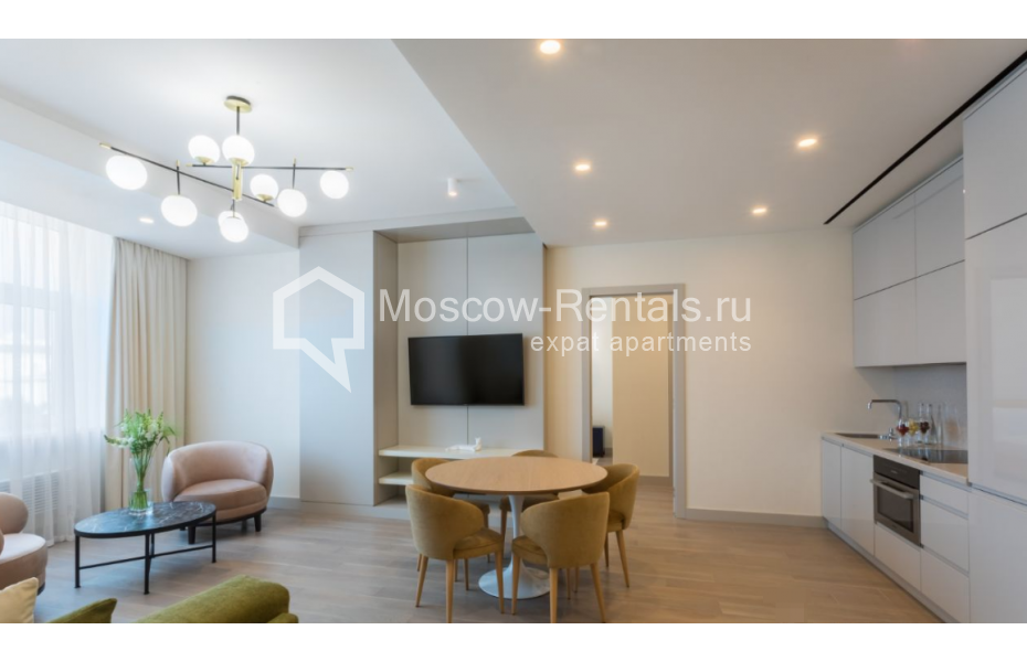 Photo #2 3-room (2 BR) apartment for <a href="http://moscow-rentals.ru/en/articles/long-term-rent" target="_blank">a long-term</a> rent
 in Russia, Moscow, New Arbat str, 32