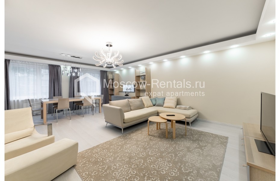 Photo #1 4-room (3 BR) apartment for <a href="http://moscow-rentals.ru/en/articles/long-term-rent" target="_blank">a long-term</a> rent
 in Russia, Moscow, 4th Tverskaya-Yamskaya str, 22