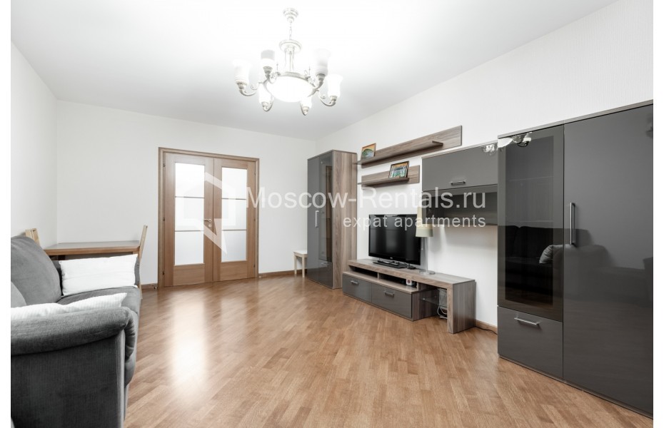 Photo #2 3-room (2 BR) apartment for <a href="http://moscow-rentals.ru/en/articles/long-term-rent" target="_blank">a long-term</a> rent
 in Russia, Moscow, Kursovoi lane, 8/2