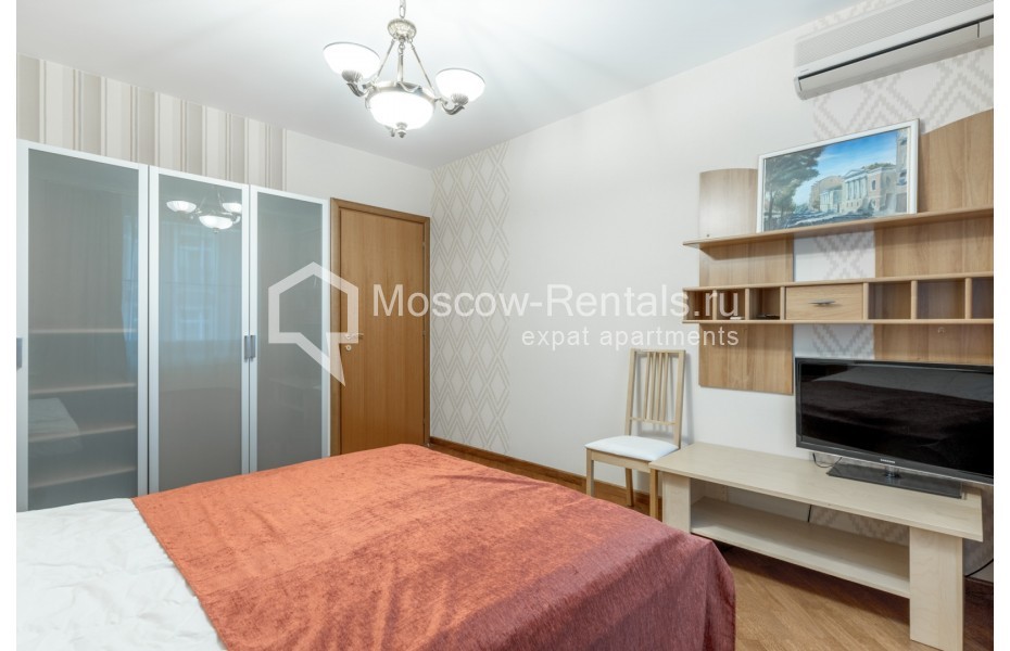 Photo #10 3-room (2 BR) apartment for <a href="http://moscow-rentals.ru/en/articles/long-term-rent" target="_blank">a long-term</a> rent
 in Russia, Moscow, Kursovoi lane, 8/2