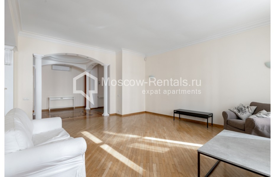 Photo #3 3-room (2 BR) apartment for <a href="http://moscow-rentals.ru/en/articles/long-term-rent" target="_blank">a long-term</a> rent
 in Russia, Moscow, Sechenovskyi lane, 5