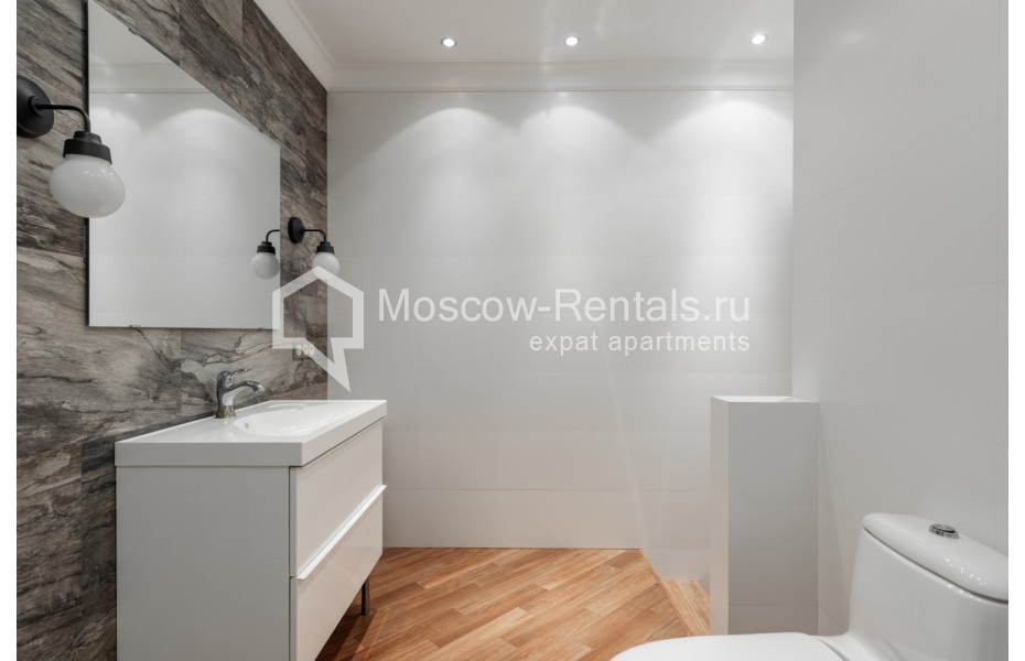 Photo #13 3-room (2 BR) apartment for <a href="http://moscow-rentals.ru/en/articles/long-term-rent" target="_blank">a long-term</a> rent
 in Russia, Moscow, Sechenovskyi lane, 5