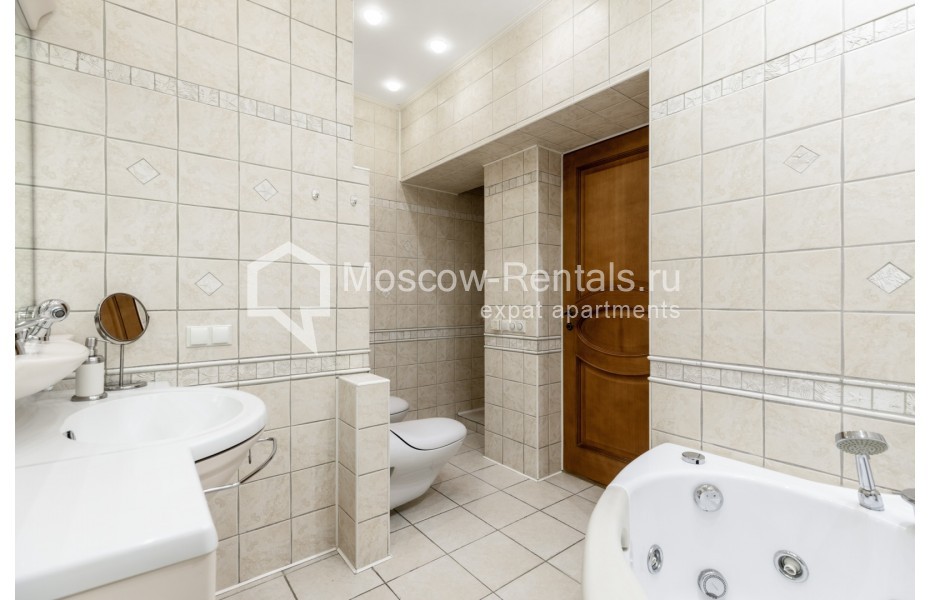 Photo #15 3-room (2 BR) apartment for <a href="http://moscow-rentals.ru/en/articles/long-term-rent" target="_blank">a long-term</a> rent
 in Russia, Moscow, Sechenovskyi lane, 5