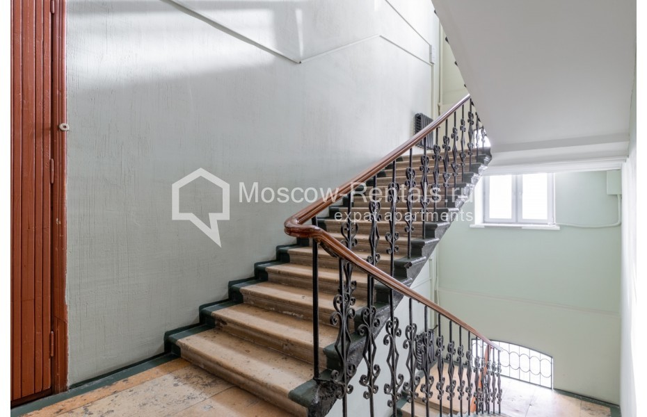 Photo #18 3-room (2 BR) apartment for <a href="http://moscow-rentals.ru/en/articles/long-term-rent" target="_blank">a long-term</a> rent
 in Russia, Moscow, Sechenovskyi lane, 5