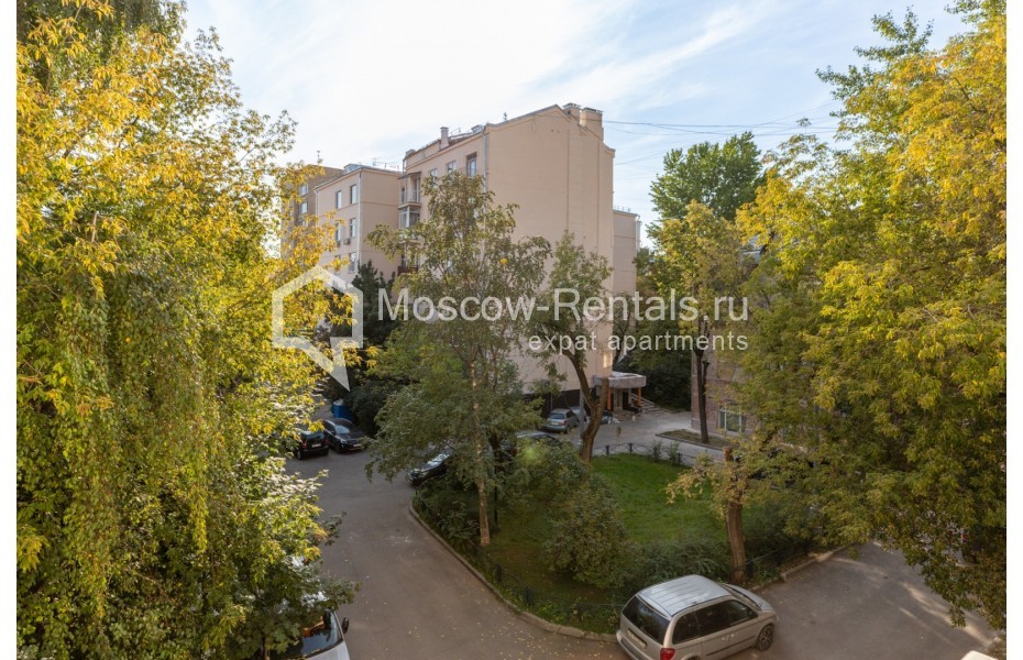 Photo #19 3-room (2 BR) apartment for <a href="http://moscow-rentals.ru/en/articles/long-term-rent" target="_blank">a long-term</a> rent
 in Russia, Moscow, Sechenovskyi lane, 5