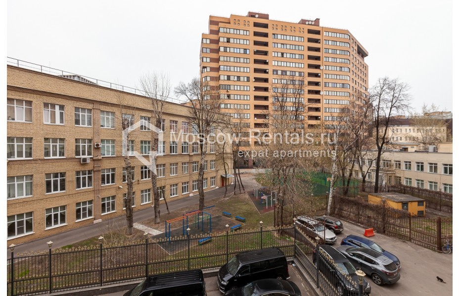 Photo #25 4-room (3 BR) apartment for <a href="http://moscow-rentals.ru/en/articles/long-term-rent" target="_blank">a long-term</a> rent
 in Russia, Moscow, 1st Neapolimovskyi lane, 8