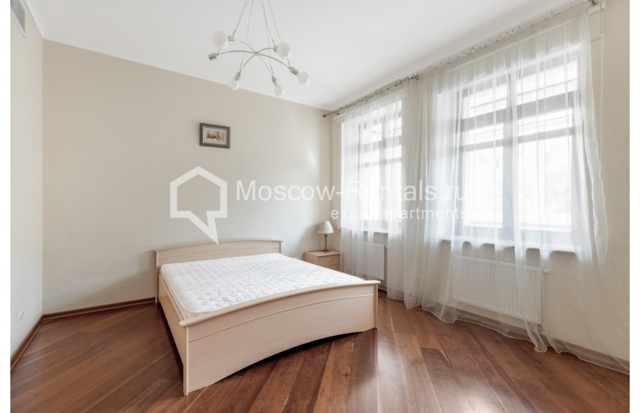 Photo #8 4-room (3 BR) apartment for <a href="http://moscow-rentals.ru/en/articles/long-term-rent" target="_blank">a long-term</a> rent
 in Russia, Moscow, M. Kakovinskyi lane, 8