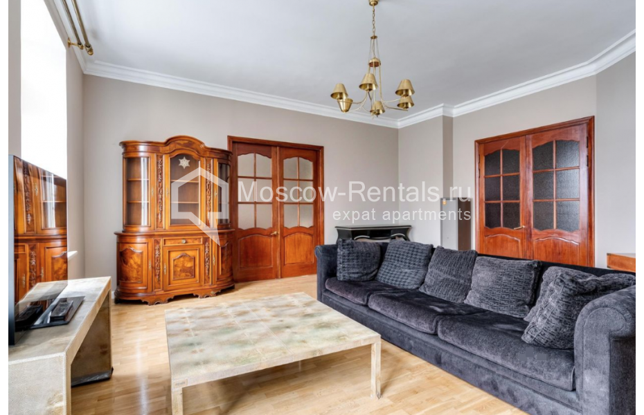 Photo #2 4-room (3 BR) apartment for <a href="http://moscow-rentals.ru/en/articles/long-term-rent" target="_blank">a long-term</a> rent
 in Russia, Moscow, Arbat str, 51С1