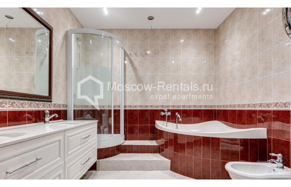 Photo #15 4-room (3 BR) apartment for <a href="http://moscow-rentals.ru/en/articles/long-term-rent" target="_blank">a long-term</a> rent
 in Russia, Moscow, Arbat str, 51С1