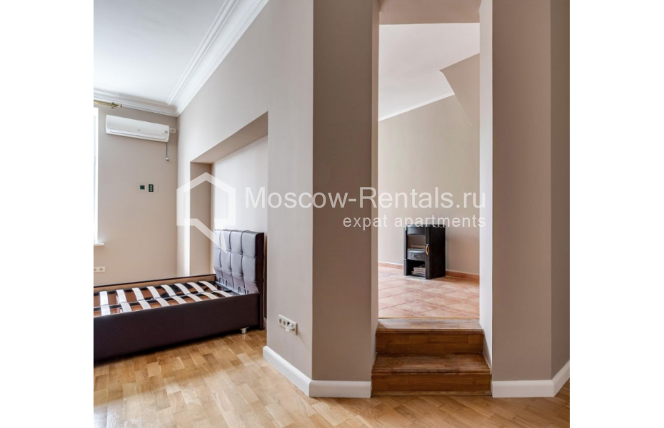 Photo #10 4-room (3 BR) apartment for <a href="http://moscow-rentals.ru/en/articles/long-term-rent" target="_blank">a long-term</a> rent
 in Russia, Moscow, Arbat str, 51С1