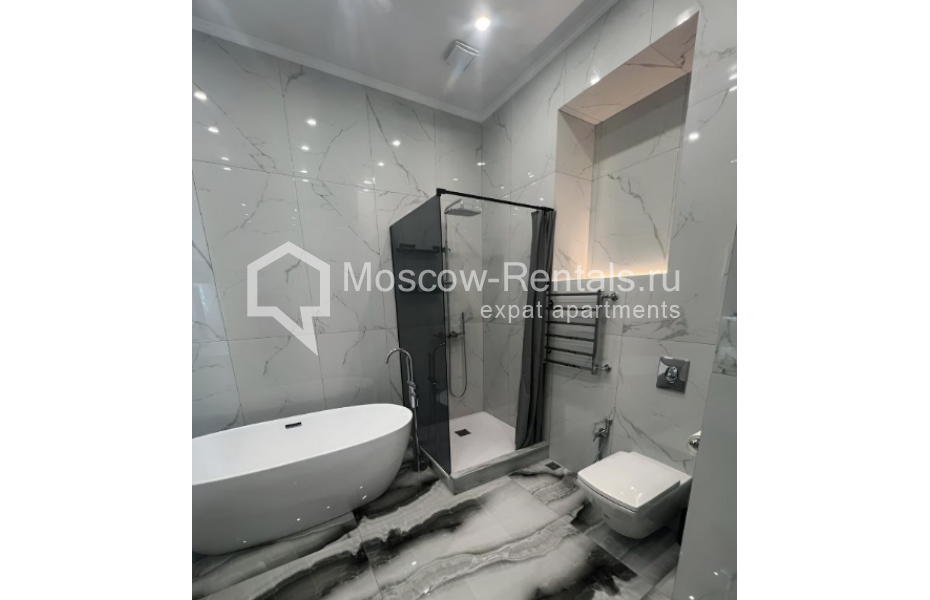 Photo #4 3-room (2 BR) apartment for <a href="http://moscow-rentals.ru/en/articles/long-term-rent" target="_blank">a long-term</a> rent
 in Russia, Moscow, Arbat str, 51С1