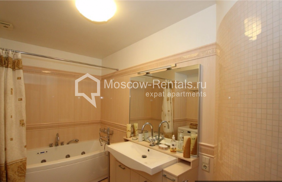 Photo #10 2-room (1 BR) apartment for <a href="http://moscow-rentals.ru/en/articles/long-term-rent" target="_blank">a long-term</a> rent
 in Russia, Moscow, Udaltsova str, 27