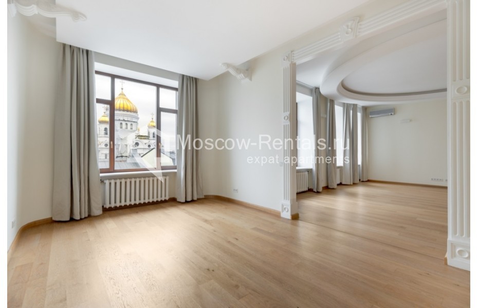 Photo #1 5-room (4 BR) apartment for <a href="http://moscow-rentals.ru/en/articles/long-term-rent" target="_blank">a long-term</a> rent
 in Russia, Moscow, 1st Obydenskyi lane, 9/12