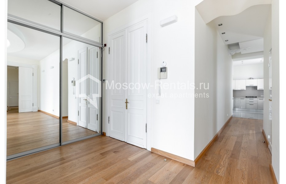 Photo #22 5-room (4 BR) apartment for <a href="http://moscow-rentals.ru/en/articles/long-term-rent" target="_blank">a long-term</a> rent
 in Russia, Moscow, 1st Obydenskyi lane, 9/12