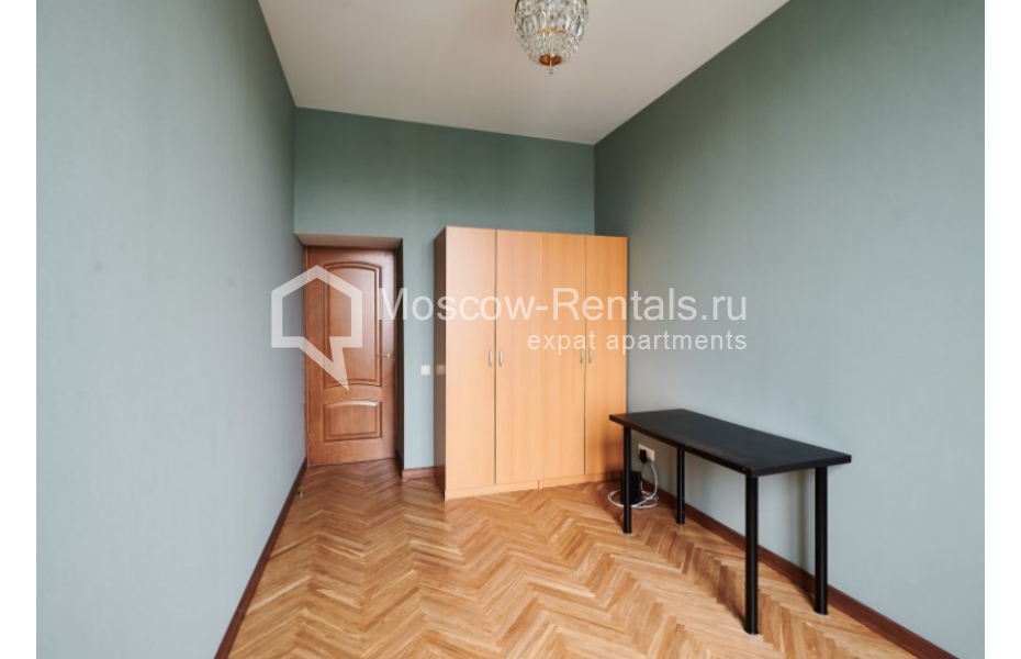 Photo #9 3-room (2 BR) apartment for <a href="http://moscow-rentals.ru/en/articles/long-term-rent" target="_blank">a long-term</a> rent
 in Russia, Moscow, B. Bronnaya str, 19