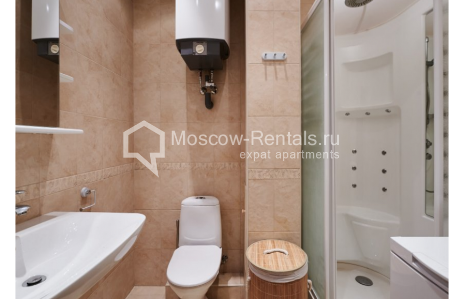Photo #14 3-room (2 BR) apartment for <a href="http://moscow-rentals.ru/en/articles/long-term-rent" target="_blank">a long-term</a> rent
 in Russia, Moscow, B. Bronnaya str, 19