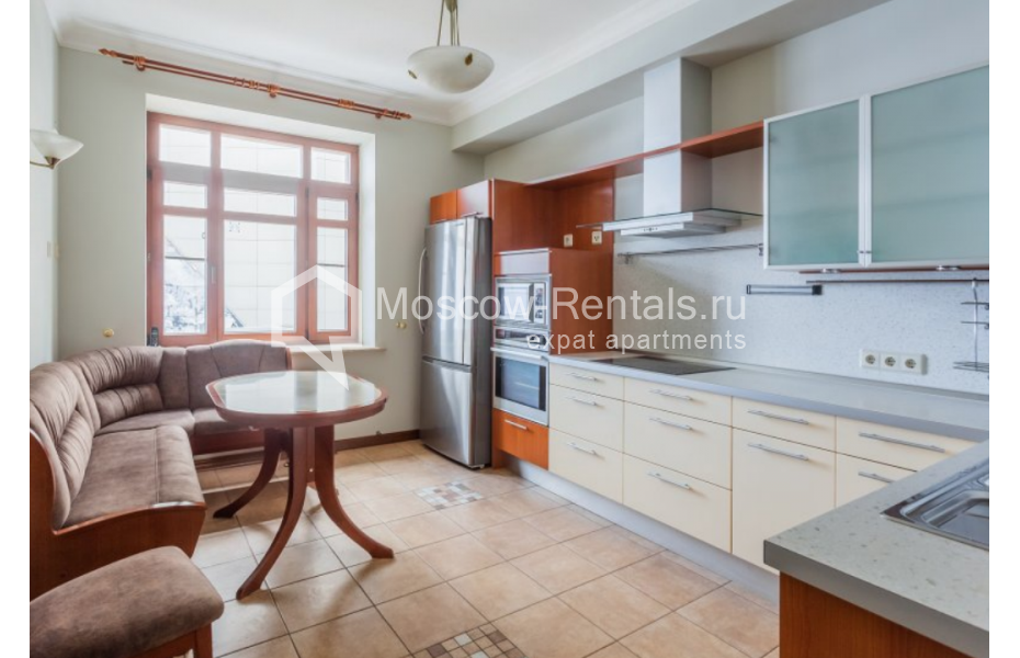 Photo #1 3-room (2 BR) apartment for <a href="http://moscow-rentals.ru/en/articles/long-term-rent" target="_blank">a long-term</a> rent
 in Russia, Moscow, M. Kakovinskyi lane, 8