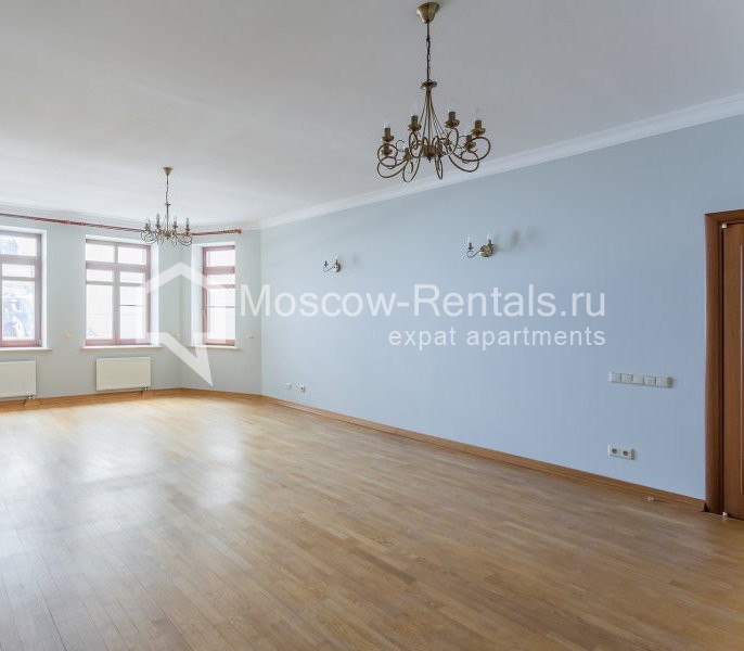 Photo #5 3-room (2 BR) apartment for <a href="http://moscow-rentals.ru/en/articles/long-term-rent" target="_blank">a long-term</a> rent
 in Russia, Moscow, M. Kakovinskyi lane, 8