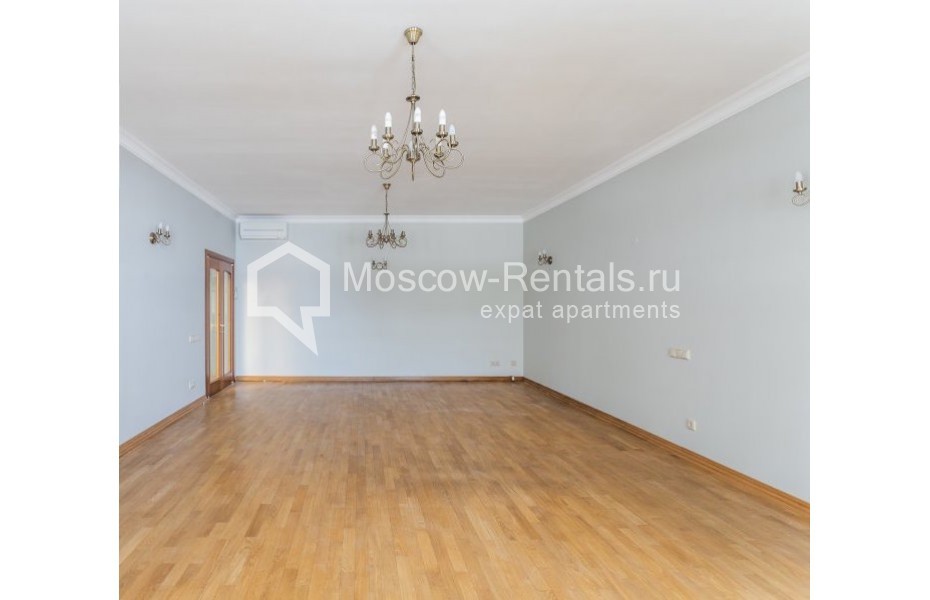 Photo #4 3-room (2 BR) apartment for <a href="http://moscow-rentals.ru/en/articles/long-term-rent" target="_blank">a long-term</a> rent
 in Russia, Moscow, M. Kakovinskyi lane, 8