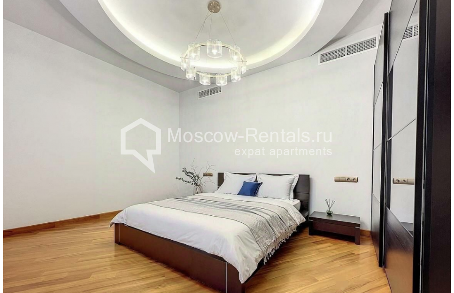Photo #8 3-room (2 BR) apartment for <a href="http://moscow-rentals.ru/en/articles/long-term-rent" target="_blank">a long-term</a> rent
 in Russia, Moscow, Sivtsev Vrazhek lane, 20