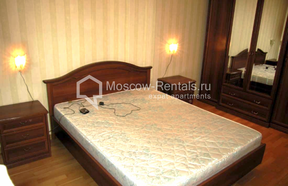 Photo #4 3-room (2 BR) apartment for <a href="http://moscow-rentals.ru/en/articles/long-term-rent" target="_blank">a long-term</a> rent
 in Russia, Moscow, Udaltsova str, 27