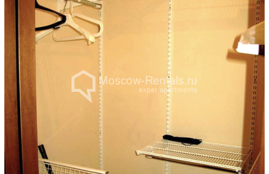 Photo #6 3-room (2 BR) apartment for <a href="http://moscow-rentals.ru/en/articles/long-term-rent" target="_blank">a long-term</a> rent
 in Russia, Moscow, Udaltsova str, 27
