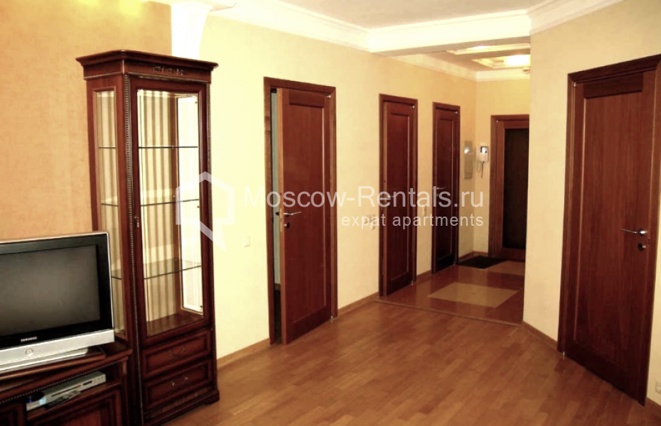 Photo #9 3-room (2 BR) apartment for <a href="http://moscow-rentals.ru/en/articles/long-term-rent" target="_blank">a long-term</a> rent
 in Russia, Moscow, Udaltsova str, 27