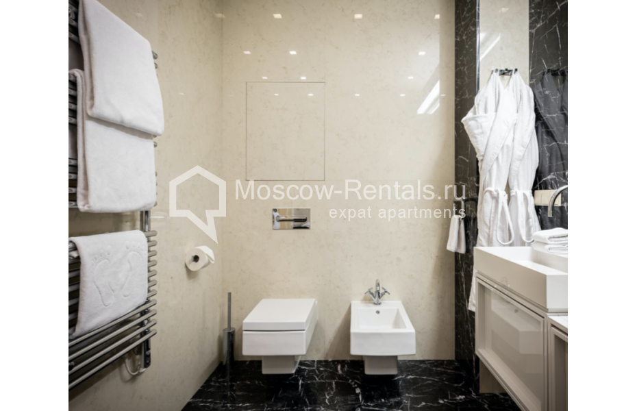 Photo #11 2-room (1 BR) apartment for <a href="http://moscow-rentals.ru/en/articles/long-term-rent" target="_blank">a long-term</a> rent
 in Russia, Moscow, Okhotnyi Ryad, 2