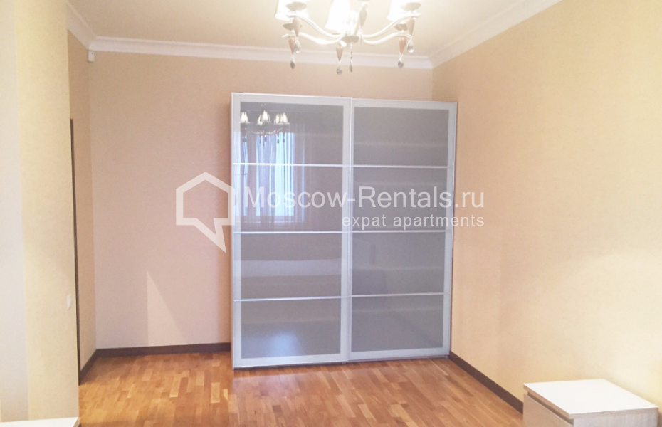 Photo #5 3-room (2 BR) apartment for <a href="http://moscow-rentals.ru/en/articles/long-term-rent" target="_blank">a long-term</a> rent
 in Russia, Moscow, Udaltsova str, 73