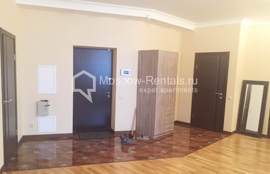 Photo #7 3-room (2 BR) apartment for <a href="http://moscow-rentals.ru/en/articles/long-term-rent" target="_blank">a long-term</a> rent
 in Russia, Moscow, Udaltsova str, 73