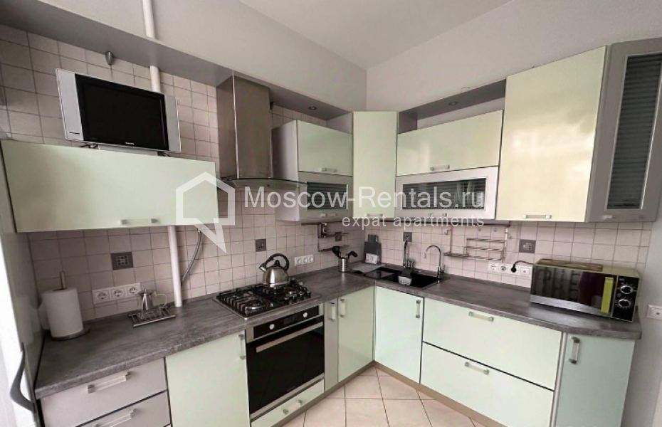 Photo #4 3-room (2 BR) apartment for <a href="http://moscow-rentals.ru/en/articles/long-term-rent" target="_blank">a long-term</a> rent
 in Russia, Moscow, Alyabieva str, 6