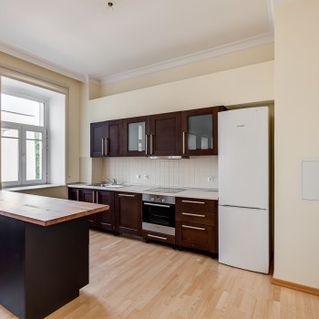 Photo #2 4-room (3 BR) apartment for <a href="http://moscow-rentals.ru/en/articles/long-term-rent" target="_blank">a long-term</a> rent
 in Russia, Moscow, Poslednyi lane, 19