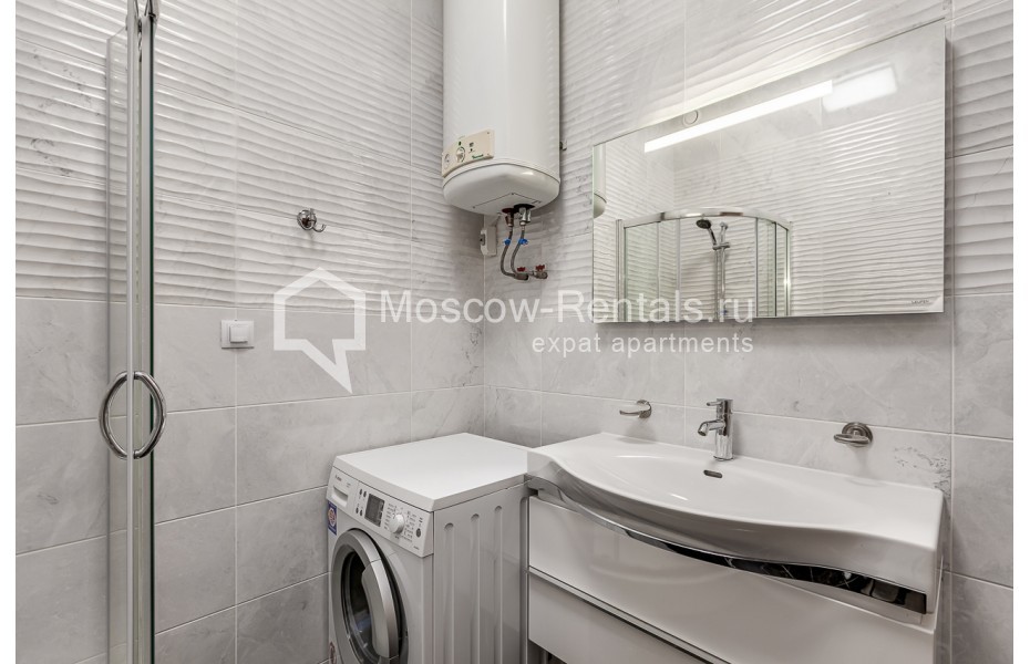 Photo #14 4-room (3 BR) apartment for <a href="http://moscow-rentals.ru/en/articles/long-term-rent" target="_blank">a long-term</a> rent
 in Russia, Moscow, Poslednyi lane, 19
