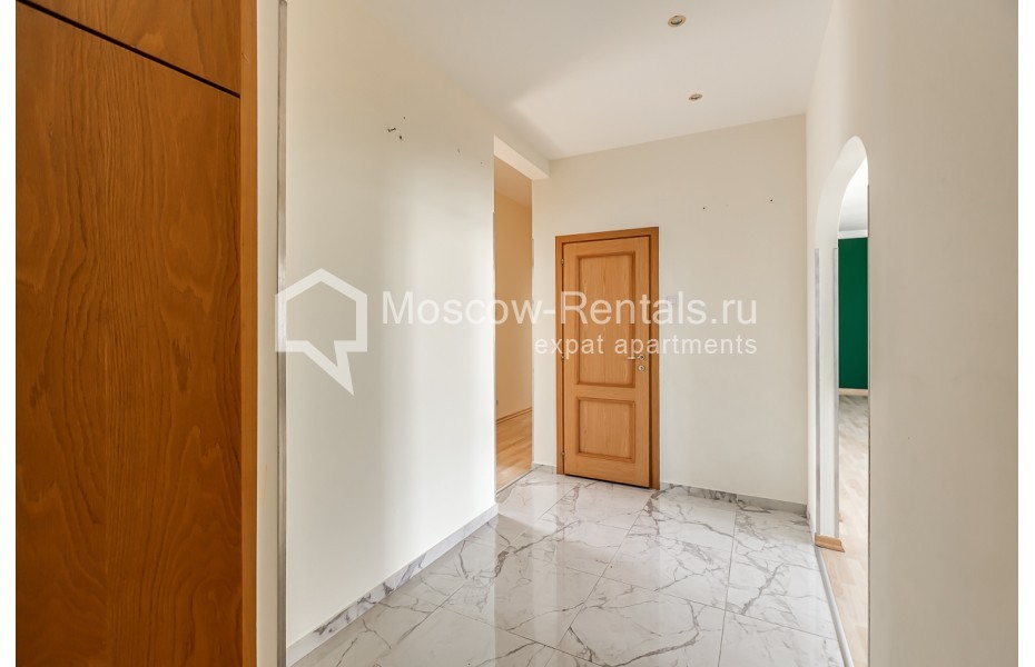 Photo #22 4-room (3 BR) apartment for <a href="http://moscow-rentals.ru/en/articles/long-term-rent" target="_blank">a long-term</a> rent
 in Russia, Moscow, Poslednyi lane, 19