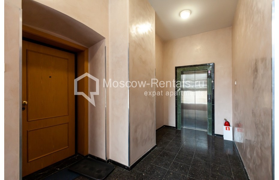 Photo #32 4-room (3 BR) apartment for <a href="http://moscow-rentals.ru/en/articles/long-term-rent" target="_blank">a long-term</a> rent
 in Russia, Moscow, Poslednyi lane, 19