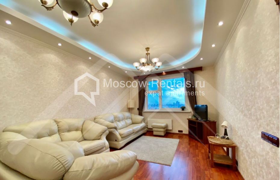 Photo #2 4-room (3 BR) apartment for <a href="http://moscow-rentals.ru/en/articles/long-term-rent" target="_blank">a long-term</a> rent
 in Russia, Moscow, Osennyaya str, 18