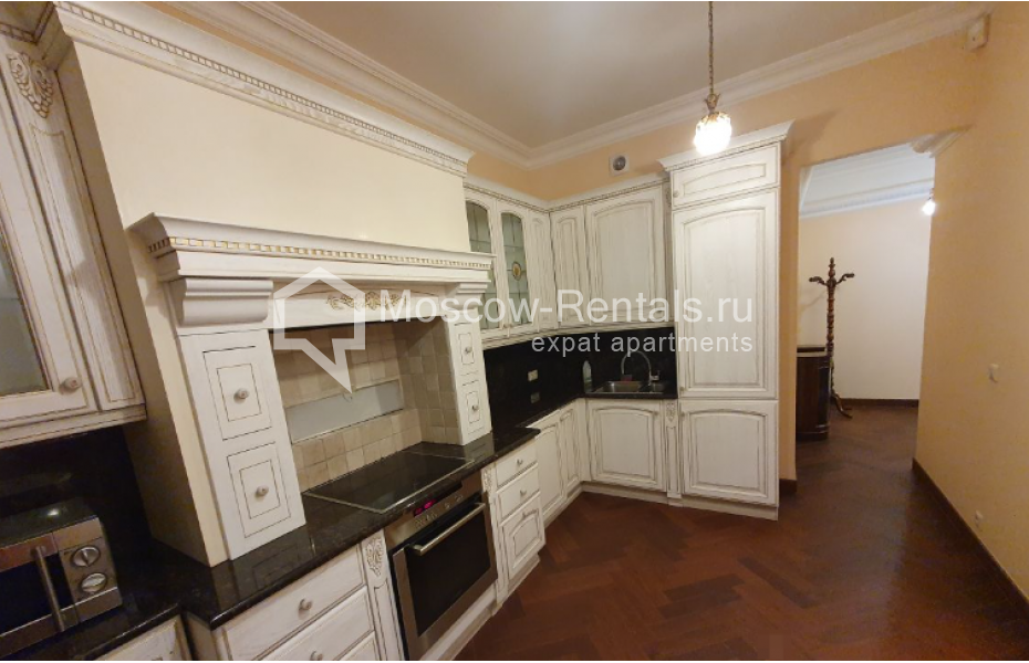 Photo #7 3-room (2 BR) apartment for <a href="http://moscow-rentals.ru/en/articles/long-term-rent" target="_blank">a long-term</a> rent
 in Russia, Moscow, Molodogvardeiskaya str, 4