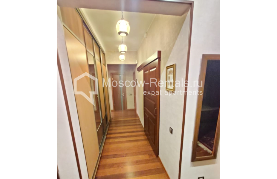 Photo #10 3-room (2 BR) apartment for <a href="http://moscow-rentals.ru/en/articles/long-term-rent" target="_blank">a long-term</a> rent
 in Russia, Moscow, Denezhnyi lane, 8-10