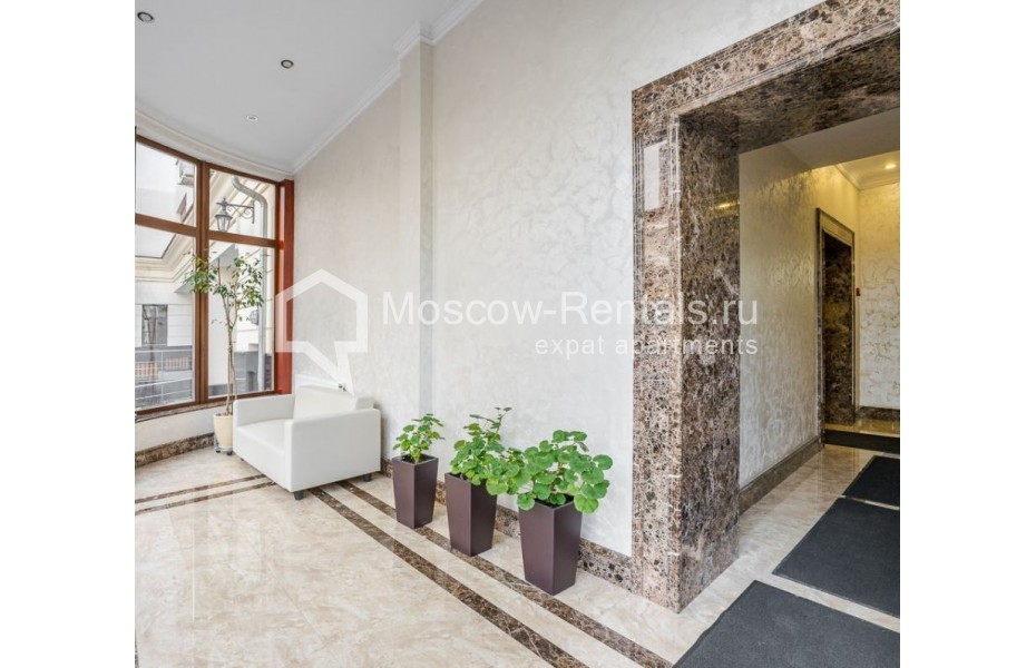 Photo #32 3-room (2 BR) apartment for <a href="http://moscow-rentals.ru/en/articles/long-term-rent" target="_blank">a long-term</a> rent
 in Russia, Moscow, Sivtesv Vrazhek lane, 14